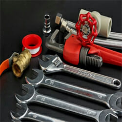 DIY-plumbing-tools